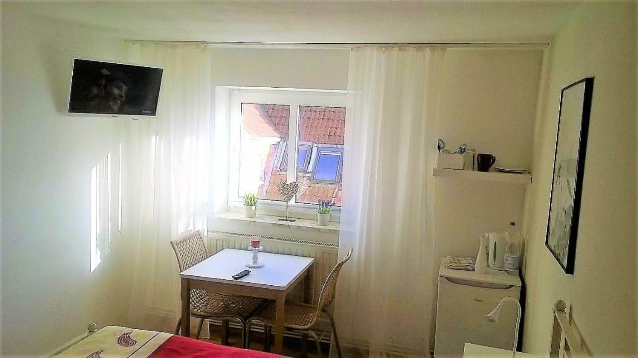 ליבק Rooming24, Kleine Pension מראה חיצוני תמונה