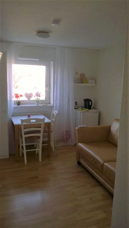 ליבק Rooming24, Kleine Pension מראה חיצוני תמונה